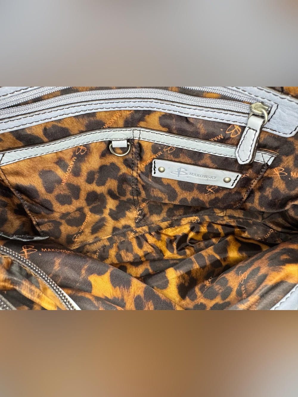 B makowsky Light Gray Leather Shoulder Bag with leopard interior - Picture 10 of 16